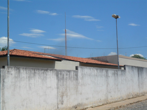 Operadoras de telefonia celular são obrigadas a bloquear sinal nas penitenciárias baianas