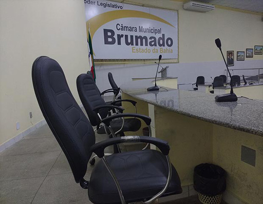 Eleição na Câmara de Brumado pode ter disputa entre Aguiberto e Eduardo