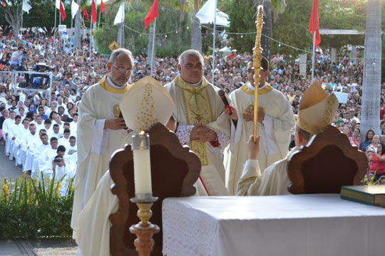 Dom José Silva Carvalho é ordenado Bispo de Caetité
