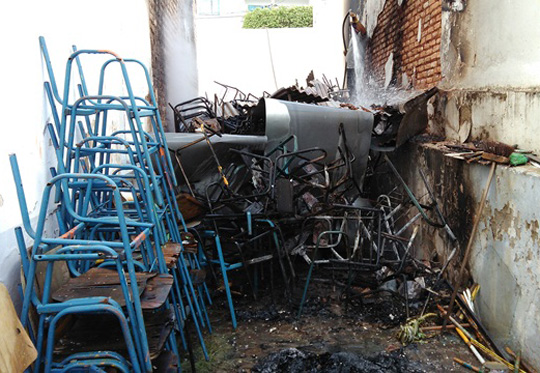 Incêndio quase consome prédio escolar na cidade de Caetité