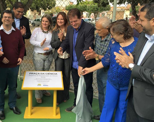 Ivana Bastos prestigia inauguração do Ponto Cidadão e da Praça da Ciência em Caetité