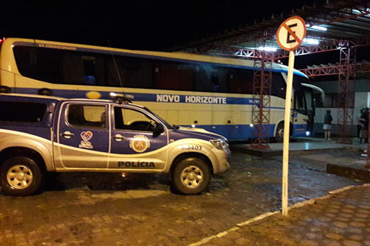 Juiz de Caetité impede ônibus da Novo Horizonte de seguir viagem por falta de segurança