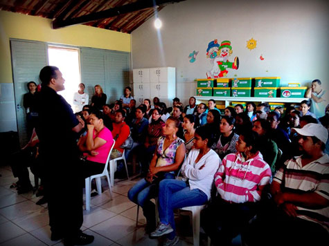 Polícia Civil promove palestras educativas em escolas de Caetité