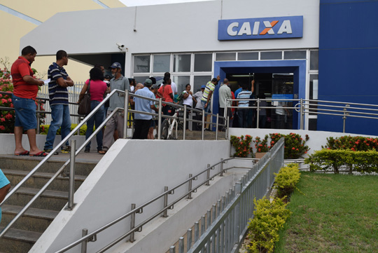 Caixa antecipa 4ª fase do saque de FGTS inativo