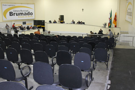 Legislativo também presta homenagem ao município de Brumado