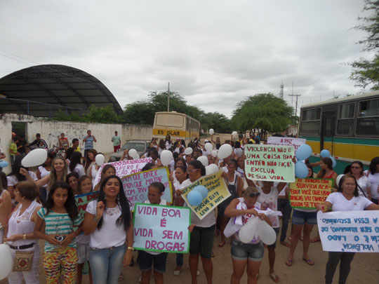 Brumado: Escola Clemente Gomes faz homenagem as mães