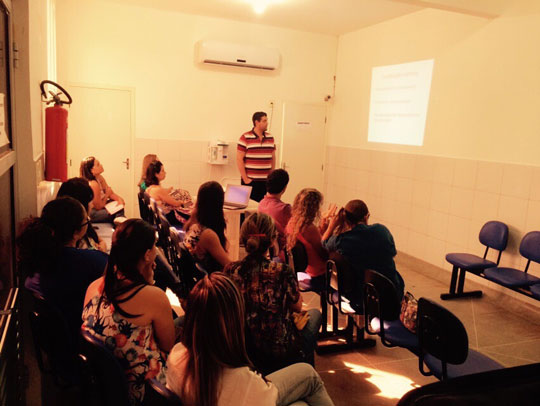 Campanha pré-natal: Treinamento com as enfermeiras da rede de saúde é realizado em Brumado
