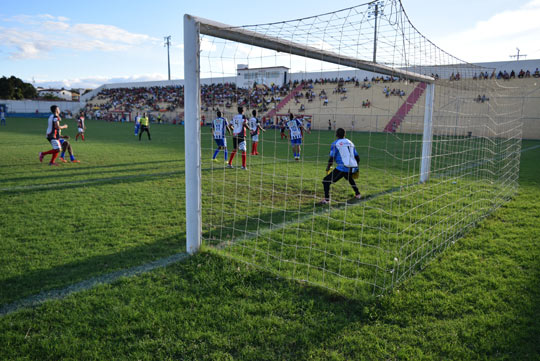 Nos pênaltis, Real no principal e Feirense no sub-20 garantem vagas às finais do brumadense