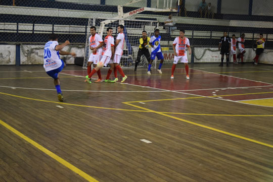Definidos os semifinalistas do 33º Campeonato Brumadense de Futsal