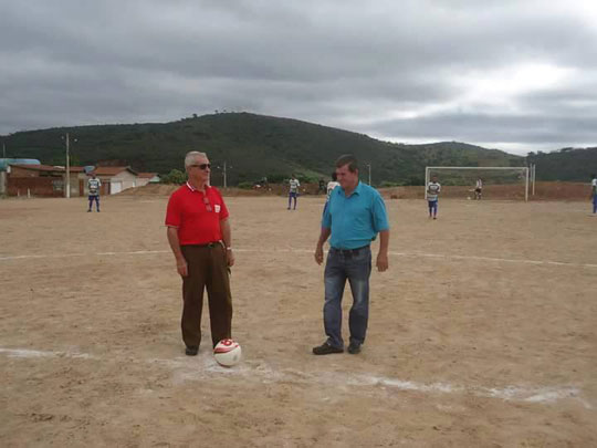 Brumado: Vereador e secretário dão o pontapé inicial ao 12º Campeonato de Futebol do São Félix