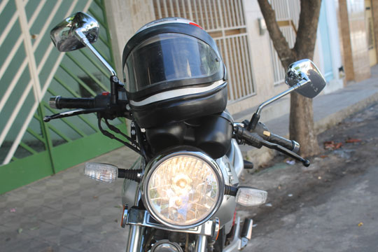 Brumado: SMTT começa campanha educativa para uso correto de capacete e faróis nas motocicletas