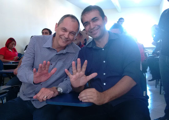 Eleições 2016: Carlinhos Moura é o vice na chapa do pré-candidato Alessandro Lôbo em Brumado