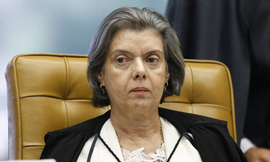 Cármen Lúcia analisa critérios para novo relator da Lava Jato no STF