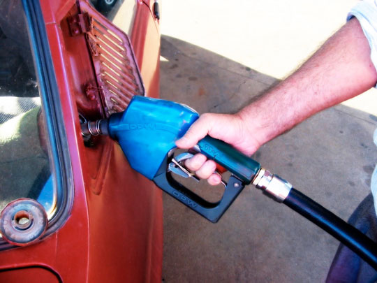 Aumento de impostos sobre combustíveis começa a valer domingo