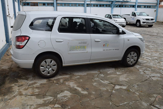 Brumado: Prefeitura tranca carro do Conselho Tutelar e pode contratar táxi para o setor