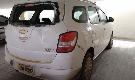 Brumado: Vice-presidente colide carro da Câmara de Vereadores contra árvore