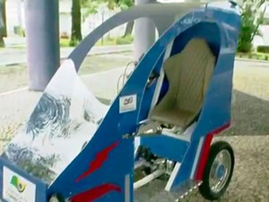 Estudantes baianos criam carro ecológico que pesa 90 kg e custa R$ 7 mil
