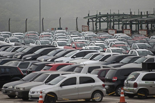 Venda de veículos no Brasil cai 26,6%, o pior resultado desde 2008