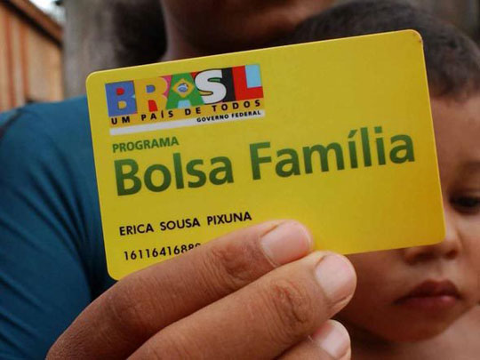 Governo cancela e bloqueia 1,1 milhão de benefícios do Bolsa Família