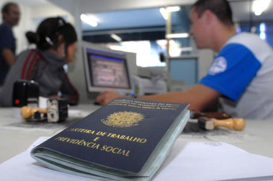 Desemprego no Brasil deve ficar em 7,5% ao ano até 2019