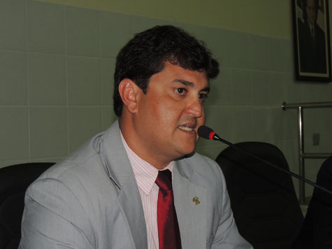 Castilho Viana diz que governo do estado tem de entregar a obra do CDP até o fim do ano