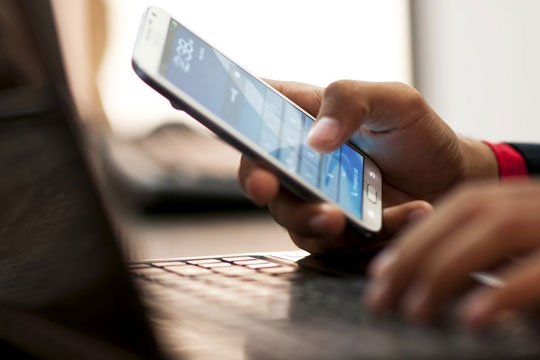 Consumidor pode pedir bloqueio de celular roubado informando número da linha