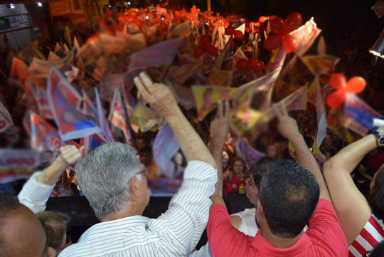 Eleições 2016: Eduardo Vasconcelos realiza último comício de campanha em Brumado