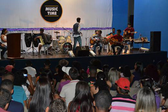 Brumado: Escola Music Time realiza concerto de música