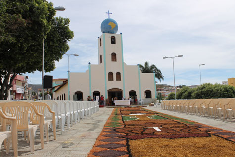Brumado: Católicos se preparam para celebração do Corpus Christi