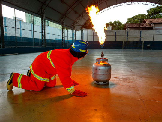 Brumado: Curso de bombeiro civil exige atenção e muita disciplina dos alunos