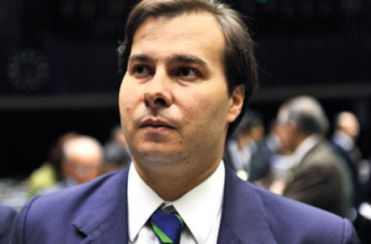 Tribunal cassa liminar e libera candidatura de Rodrigo Maia à reeleição