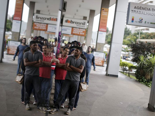 Desemprego chega a 11,8% e já afeta 12 milhões de pessoas