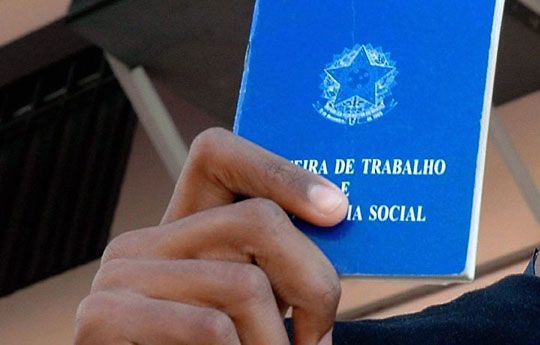 Brasil pode perder até 2,2 milhões de vagas formais de emprego em 2016