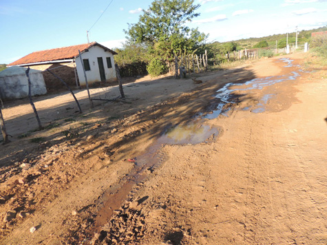 Brumado: Em meio à seca, desperdício de água é registrado em comunidades rurais