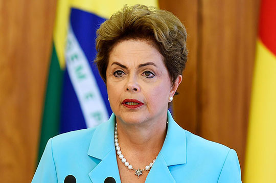 Afastada há mais de 100 dias, Dilma faz sua defesa no plenário do Senado