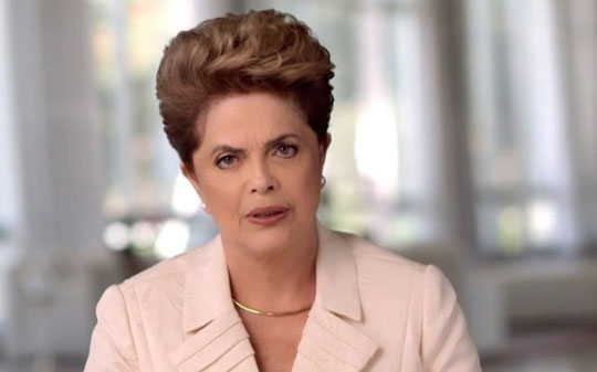 Em vídeo, Dilma diz que impeachment é 'aventura golpista'