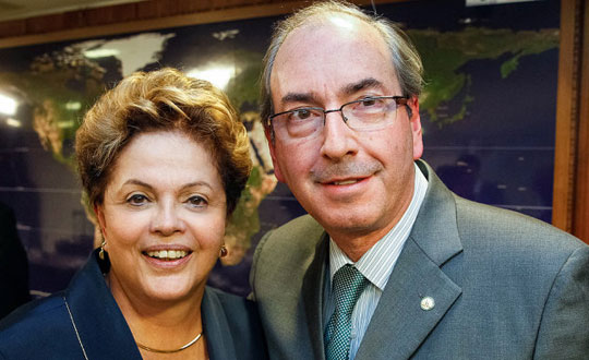Após presidente lamentar que Cunha seja brasileiro, deputado promete dar uma resposta na Câmara