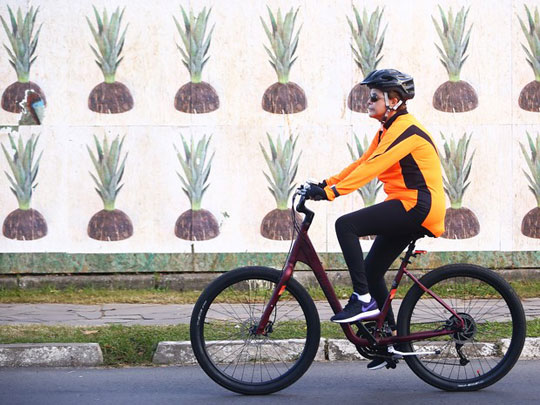 Dilma faz passeio de bicicleta no Dia das Mães