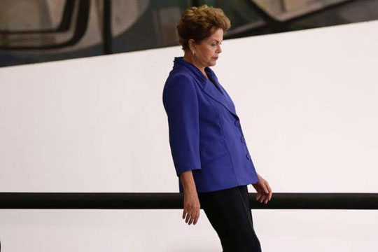 Ibope: Aprovação a Dilma cai para 12%