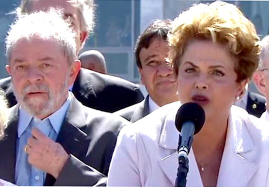 Dilma se despede ao lado de Lula: 'Maior das brutalidades'