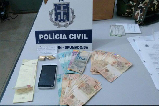 Brumado: Polícia prende homem em residência com munição e dinheiro