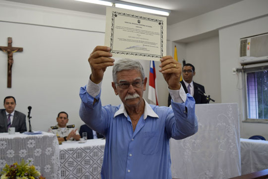 Eduardo Vasconcelos e vereadores são diplomados em Brumado
