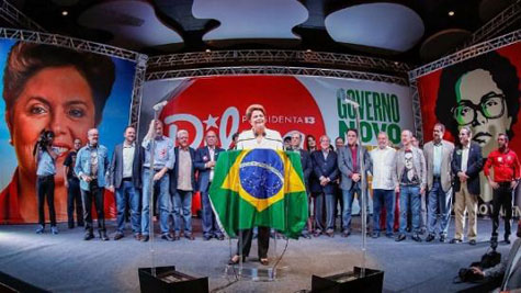 Dilma Rousseff destaca união e reforma política em primeiro discurso após vitória