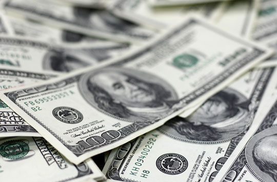 Dólar fecha em alta de 2,39%, cotado a R$ 3,129