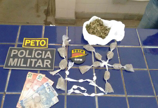 Menor é apreendido pela polícia com drogas em Brumado