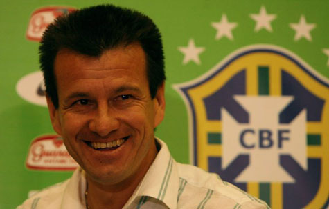 Seleção Brasileira: Dunga anuncia convocados para amistosos em novembro