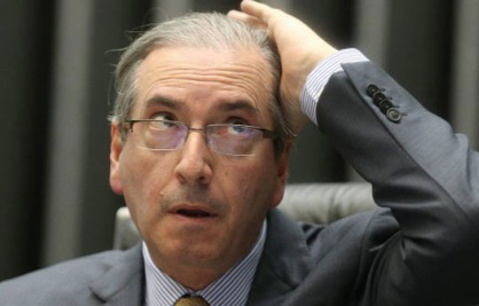 Conselho de Ética aprova parecer a favor  da cassação de Eduardo Cunha por 11 a 9