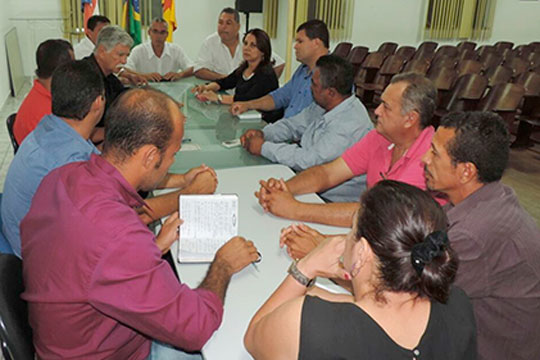 Brumado: Prefeito eleito realiza encontro com os vereadores também eleitos