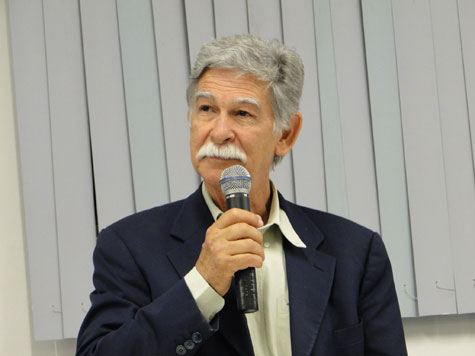 Eleições 2014: Eduardo pode desistir de candidatura; especula-se rompimento com o prefeito