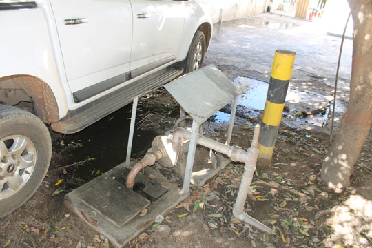 Brumado: Tradicional restaurante ameaça fechar as portas por causa de esgoto estourado